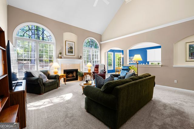 140 Lakeside Court, Fayetteville, GA 30214