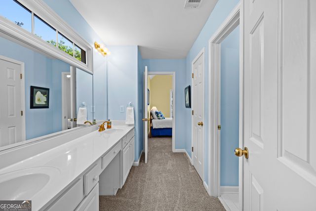 140 Lakeside Court, Fayetteville, GA 30214