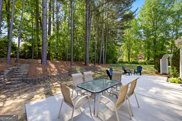 140 Lakeside Court, Fayetteville, GA 30214