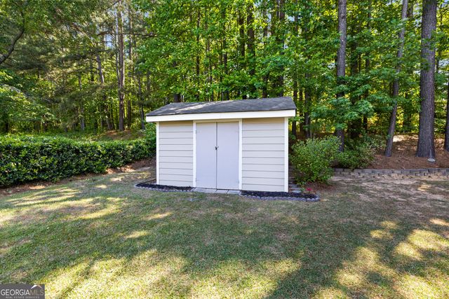 140 Lakeside Court, Fayetteville, GA 30214