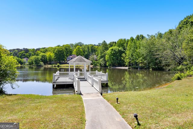 140 Lakeside Court, Fayetteville, GA 30214
