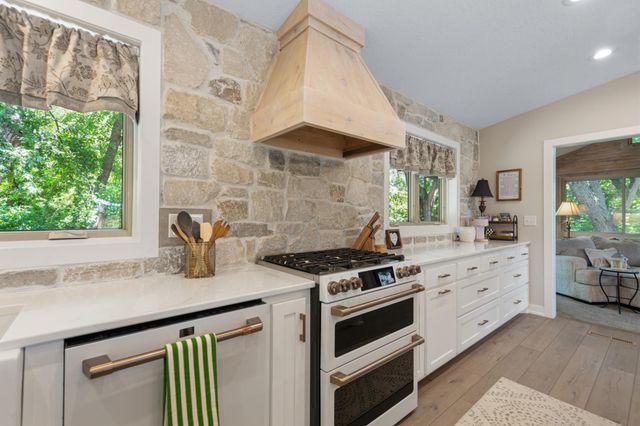 19143 Orchard Trail, Lakeville, MN 55044
