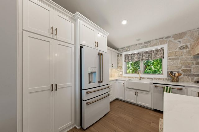 19143 Orchard Trail, Lakeville, MN 55044