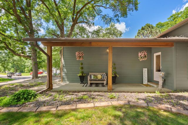 19143 Orchard Trail, Lakeville, MN 55044
