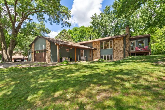 19143 Orchard Trail, Lakeville, MN 55044