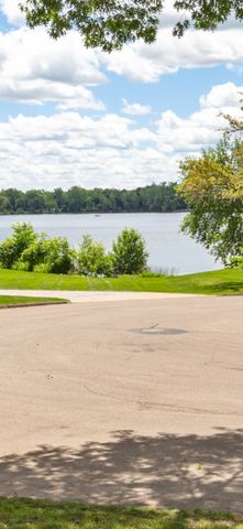 19143 Orchard Trail, Lakeville, MN 55044