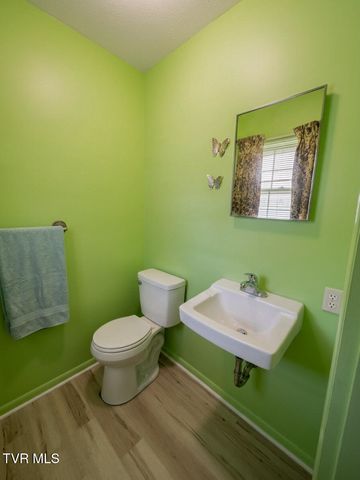 3504 Rustic Hills Drive, Kingsport, TN 37660