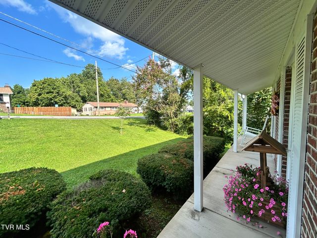 3504 Rustic Hills Drive, Kingsport, TN 37660
