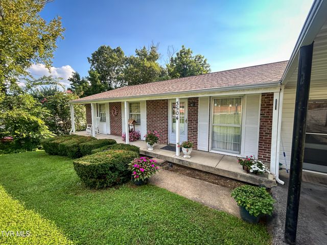 3504 Rustic Hills Drive, Kingsport, TN 37660
