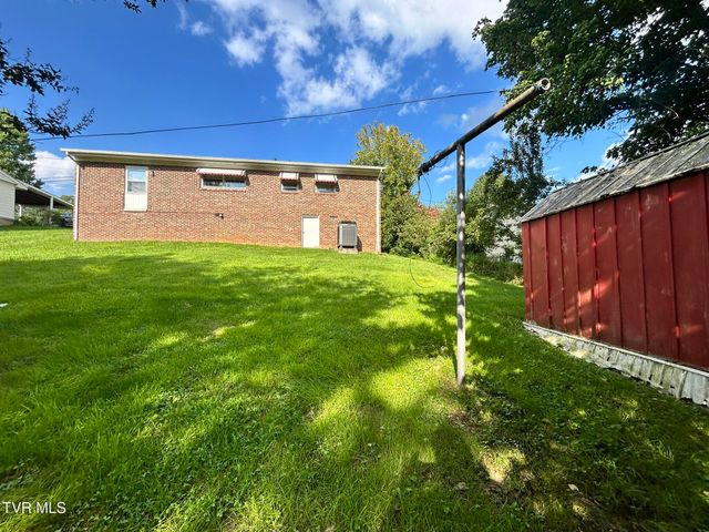 3504 Rustic Hills Drive, Kingsport, TN 37660