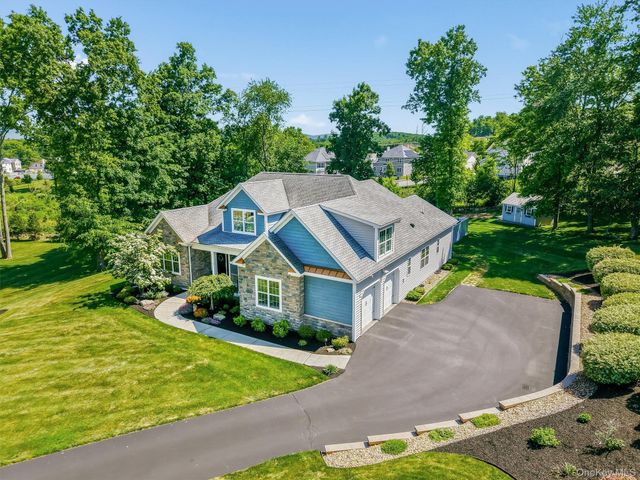 35 Briarwood Lane, New Windsor, NY 12553