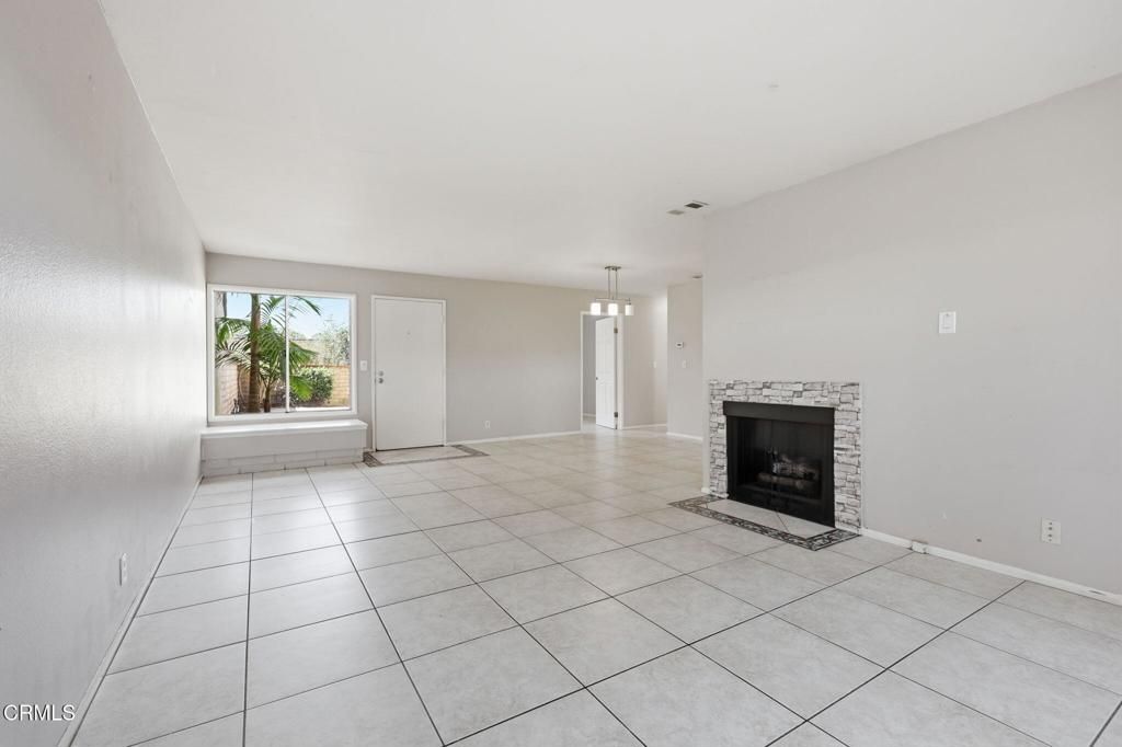Image 2 of property listing at 1793 Onda Drive, Camarillo, CA 93010