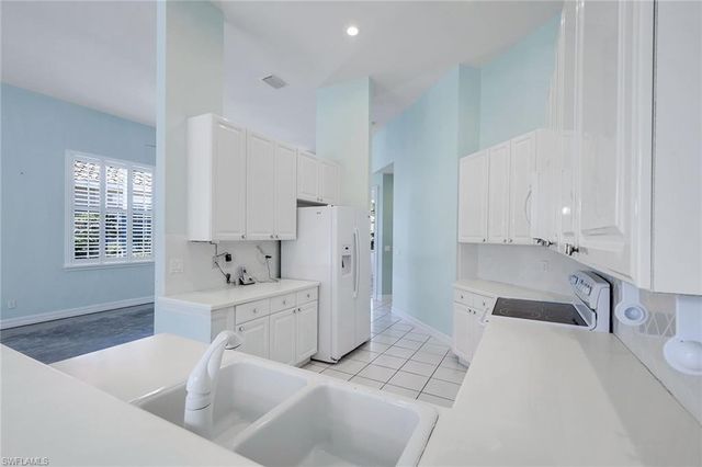 25380 GALASHIELDS CIR, Bonita Springs, FL 34134