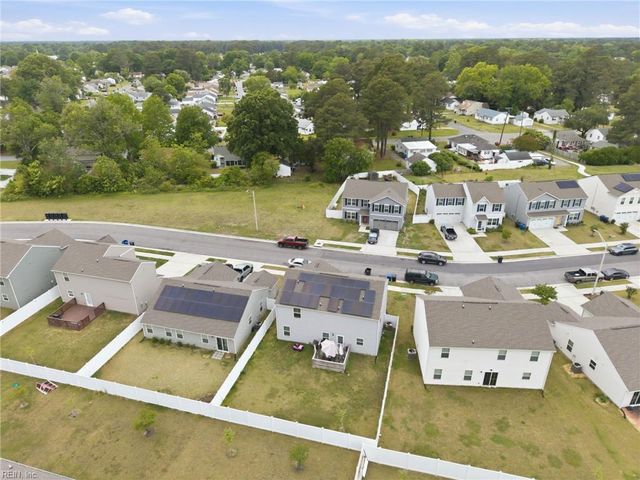 319 Forecastle ST, Portsmouth, VA 23701