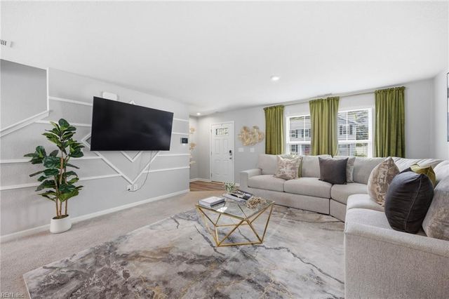 319 Forecastle ST, Portsmouth, VA 23701
