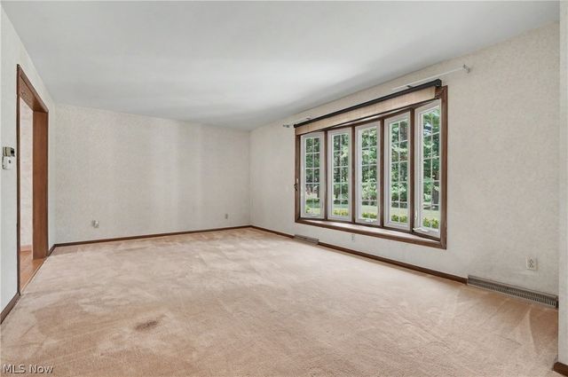 2053 Walker Mill Road, Youngstown, OH 44514