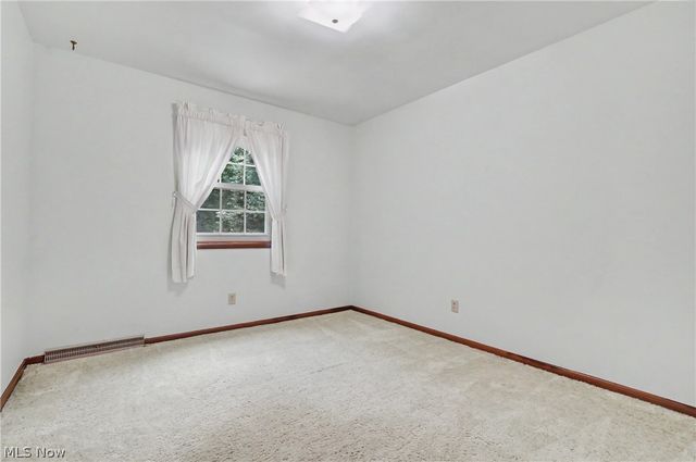 2053 Walker Mill Road, Youngstown, OH 44514