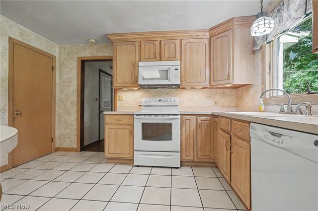 2053 Walker Mill Road, Youngstown, OH 44514