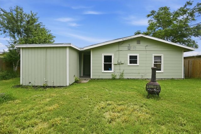 1221 Bernice Dr, Corpus Christi, TX 78412