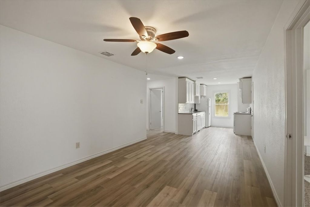 1221 Bernice Dr, Corpus Christi, TX 78412 — photo 5
