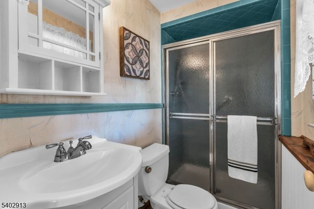 805 Hastings Ln, Point Pleasant Boro, NJ 08742