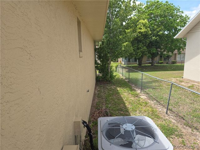 864 W Gleason Place, Beverly Hills, FL 34465