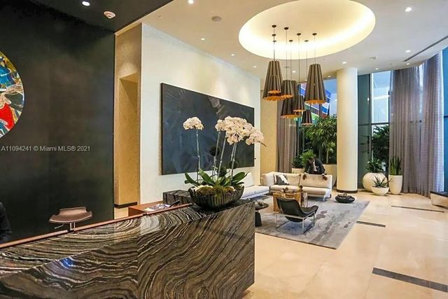 55 SW 9th Street 3209, Miami, FL 33130