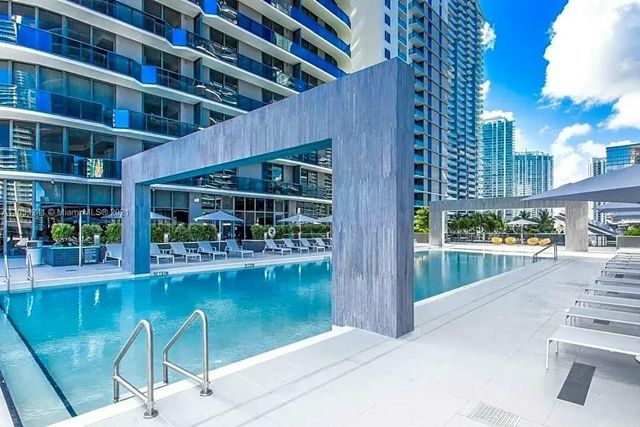 55 SW 9th Street 3209, Miami, FL 33130