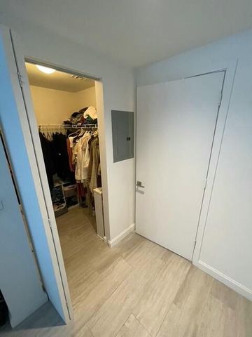 55 SW 9th Street 3209, Miami, FL 33130