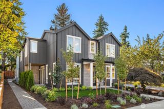 639 18th Avenue W, Kirkland, WA 98033