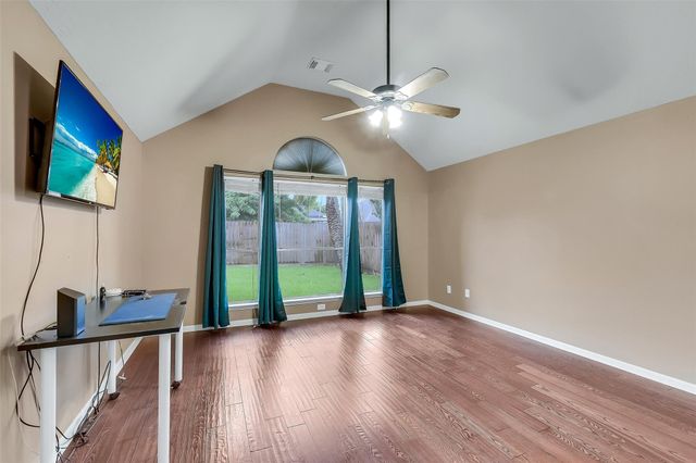 16830 Ship Anchor Drive, Friendswood, TX 77546