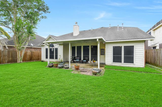 16830 Ship Anchor Drive, Friendswood, TX 77546