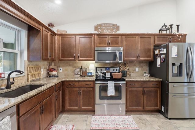 8393 SE 159TH LANE, Summerfield, FL 34491