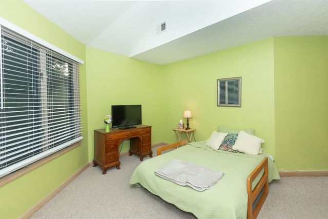 12 Bridle Way, Hurricane, WV 25526