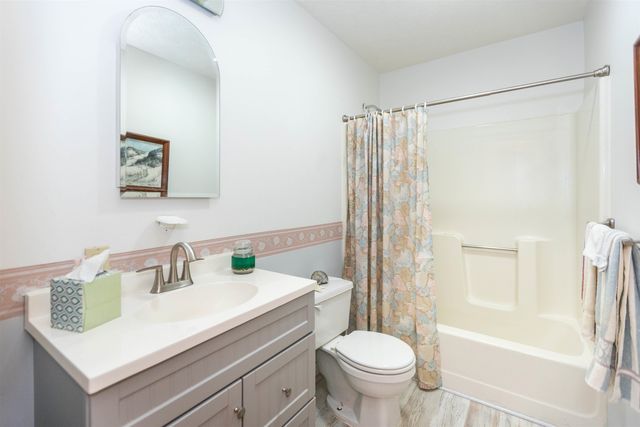 12 Bridle Way, Hurricane, WV 25526