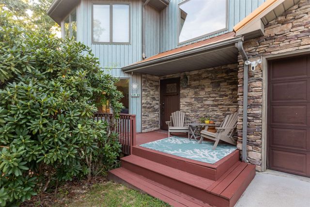 12 Bridle Way, Hurricane, WV 25526