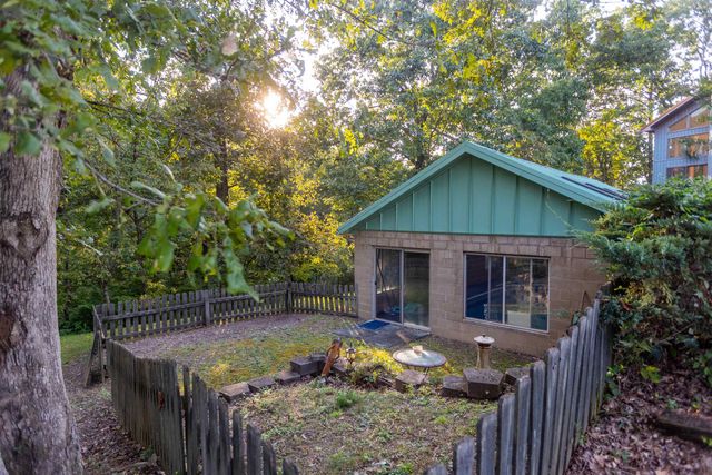 12 Bridle Way, Hurricane, WV 25526