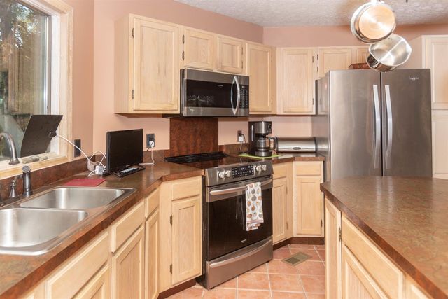 12 Bridle Way, Hurricane, WV 25526