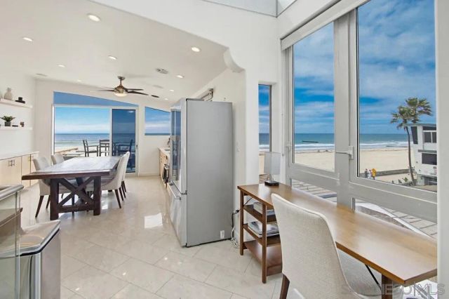3786 Strandway 2, San Diego, CA 92109