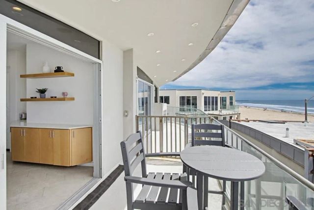 3786 Strandway 2, San Diego, CA 92109