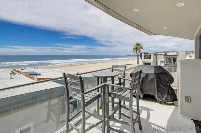 3786 Strandway 2, San Diego, CA 92109