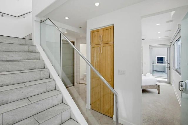 3786 Strandway 2, San Diego, CA 92109