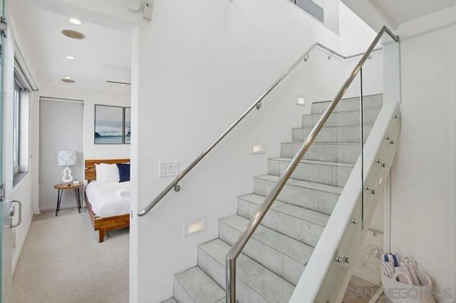 3786 Strandway 2, San Diego, CA 92109