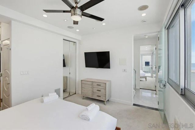 3786 Strandway 2, San Diego, CA 92109