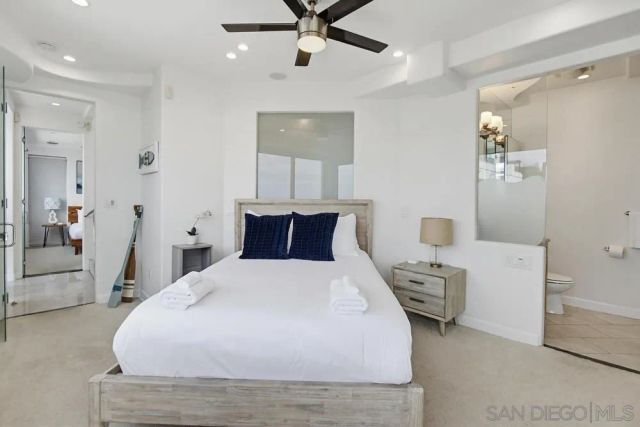 3786 Strandway 2, San Diego, CA 92109