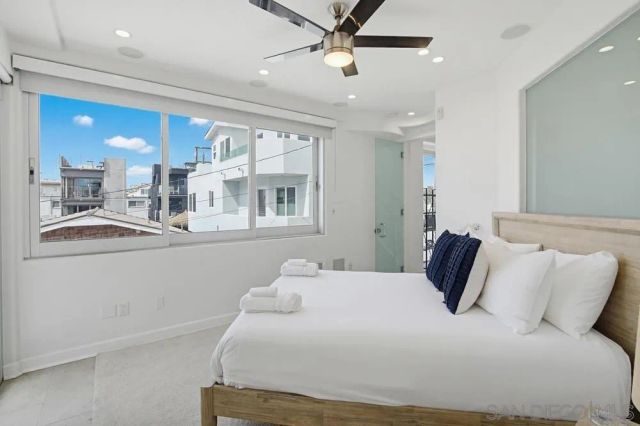 3786 Strandway 2, San Diego, CA 92109