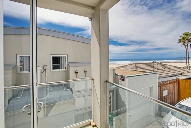 3786 Strandway 2, San Diego, CA 92109