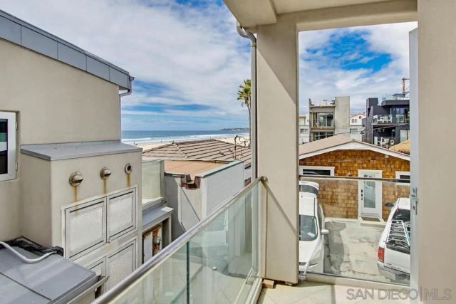 3786 Strandway 2, San Diego, CA 92109