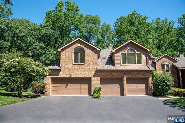 23 Lakeview Drive, Old Tappan, NJ 07675