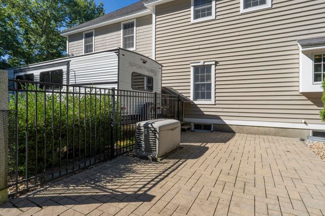 3 Duston Road, Windham, NH 03087